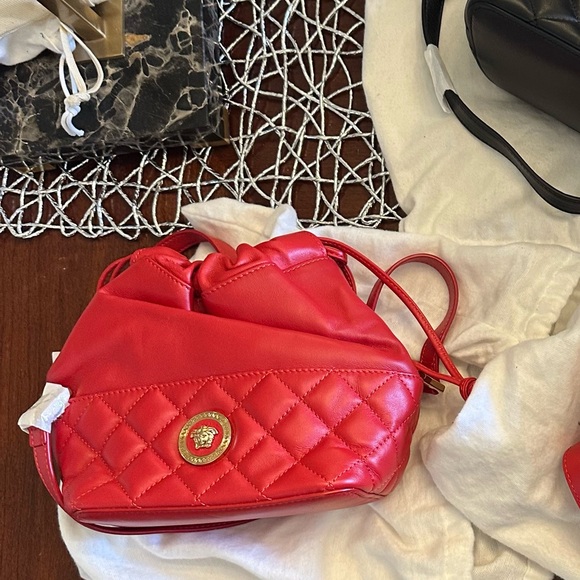 Versace bucket bag - Picture 3 of 3